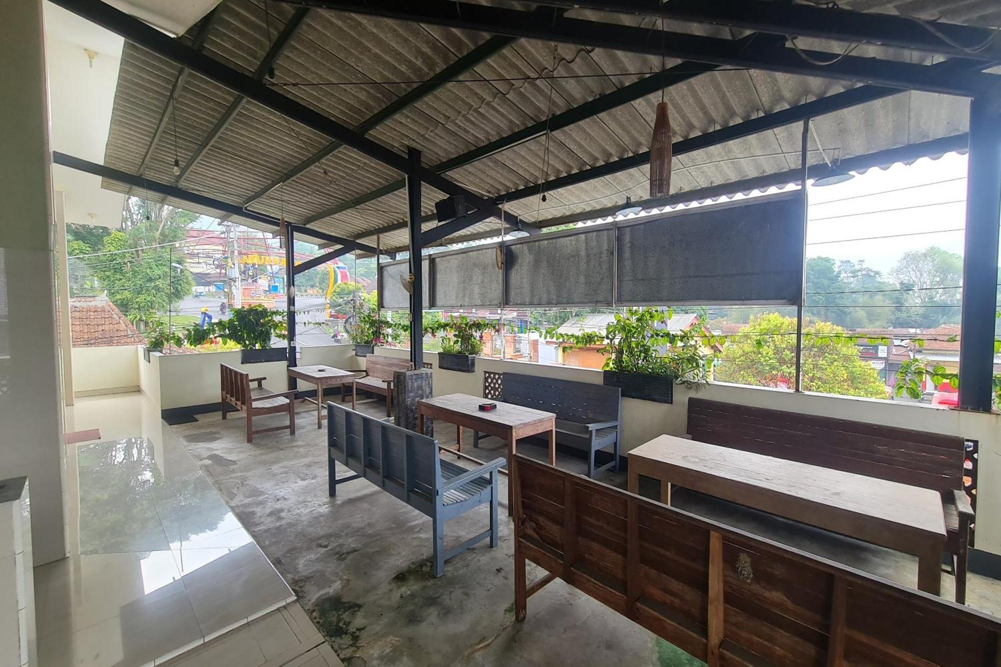 Capital O 93250 Hotel Tirta Kencana 2 Baturaden Banyumas Bagian luar foto